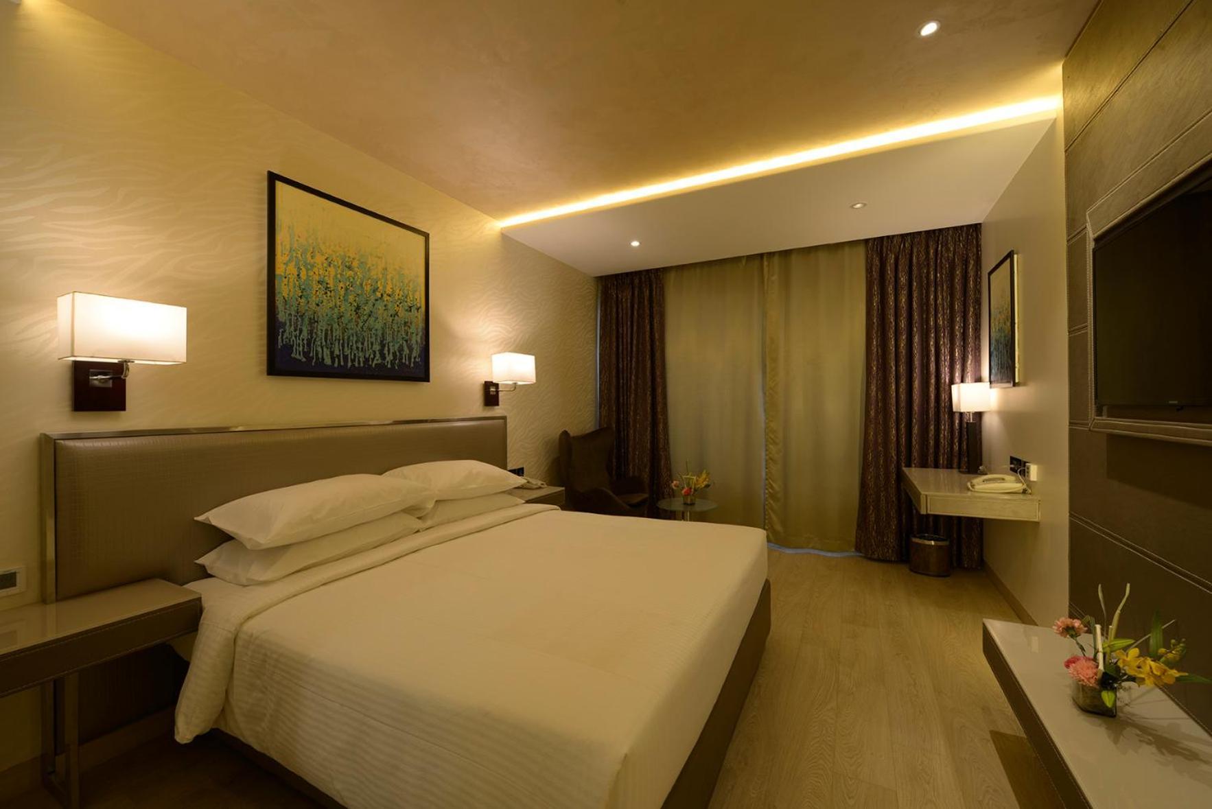 Genesis Hotel Near Mumbai Airport エクステリア 写真