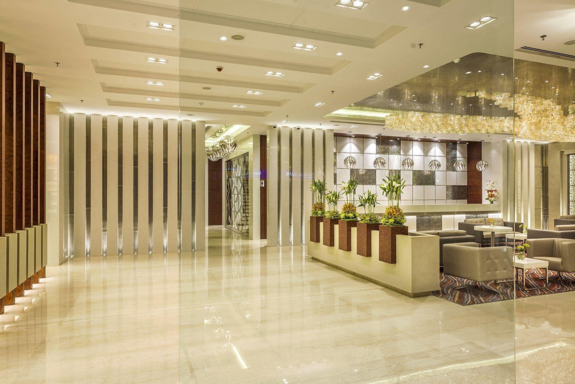 Genesis Hotel Near Mumbai Airport エクステリア 写真